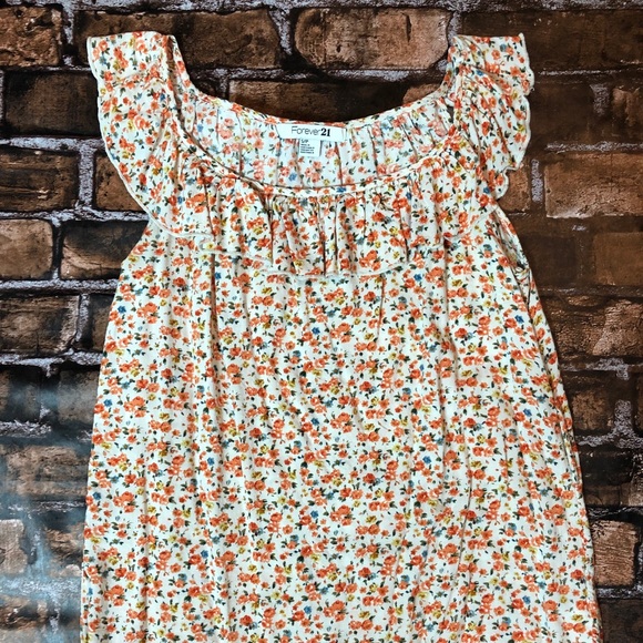 Floral Top - Picture 1 of 1